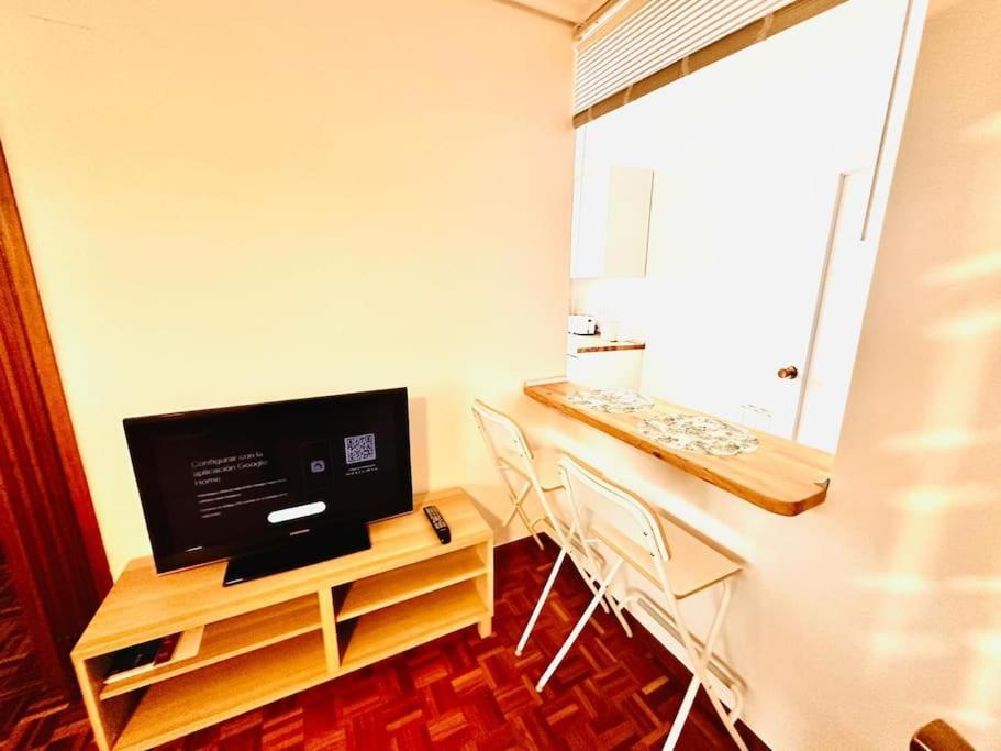 Acogedor Con Wi-fi Y Vistas Appartement
